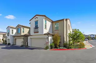 1700 Vly Oak Wy, Oceanside, CA 92056 - Photo 2