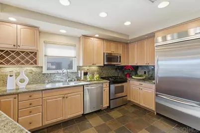  3634 Crown Point Drive, San Diego, CA 92109 - Photo 10