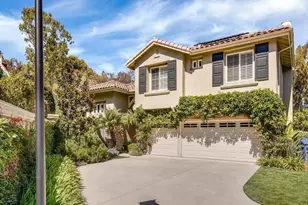 6061 Greenhedge Row, La Jolla, CA 92037 - Photo 1