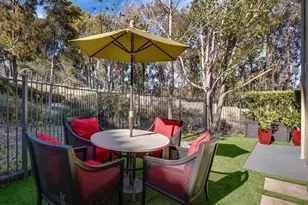 6061 Greenhedge Row, La Jolla, CA 92037 - Photo 34