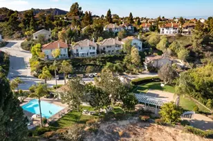 6061 Greenhedge Row, La Jolla, CA 92037 - Photo 42