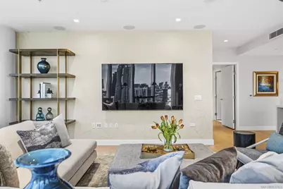  888 W E #2405, San Diego, CA 92101 - Photo 10