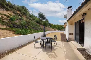 32721 Mountain View Rd, Bonsall, CA 92003 - Photo 22