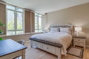 555 Front St, San Diego, CA 92101 - Photo 32