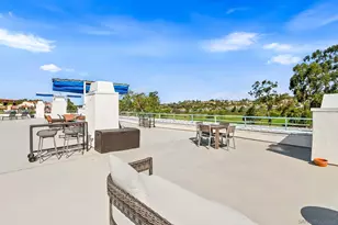 2556 Navarra Dr, Carlsbad, CA 92009 - Photo 44