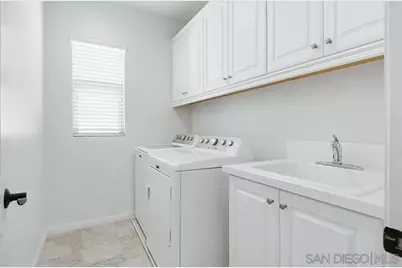  15882 Winecreek Dr, San Diego, CA 92127 - Photo 32
