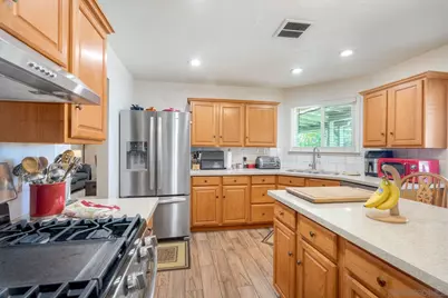  13435 Ogunquit Avenue, Poway, CA 92064 - Photo 14