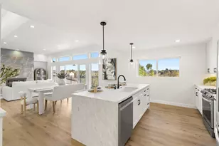 7875 Bellakaren Pl, La Jolla, CA 92037 - Photo 20