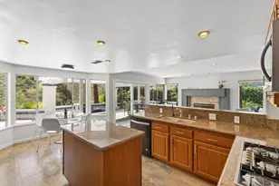 10883 Portobelo Dr, San Diego, CA 92124 - Photo 12