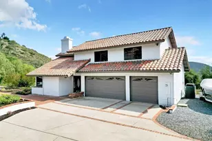 3453 Via Loma Vista, Escondido, CA 92029 - Photo 8