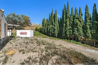  2175 Bluebird St, San Diego, CA 92114 - Photo 8