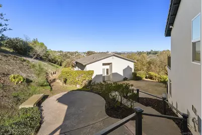  7875 Bellakaren Pl, La Jolla, CA 92037 - Photo 52
