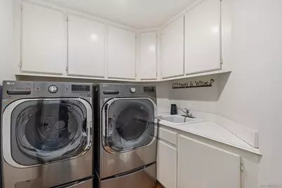  1405 Cressa Ct, Carlsbad, CA 92011 - Photo 22