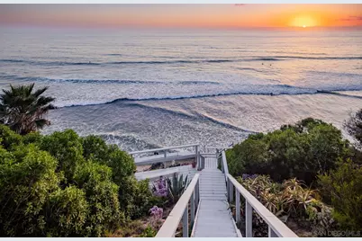  1036 Neptune Ave, Encinitas, CA 92024 - Photo 1