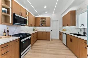 2729 Gobat Ave, San Diego, CA 92122 - Photo 8