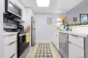 425 W Beech St, San Diego, CA 92101 - Photo 4