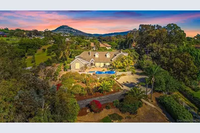  3537 Dove Hollow Dr., Encinitas, CA 92024 - Photo 2