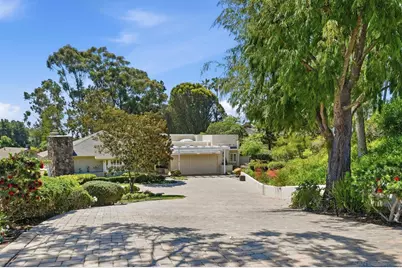  1821 Caminito Monrovia, La Jolla, CA 92037 - Photo 2