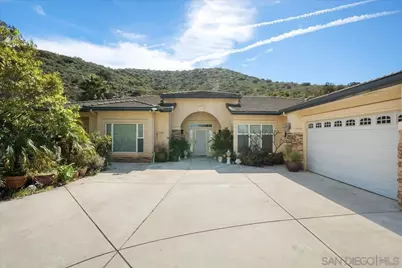  8861 Diamondback Dr, Santee, CA 92071 - Photo 2