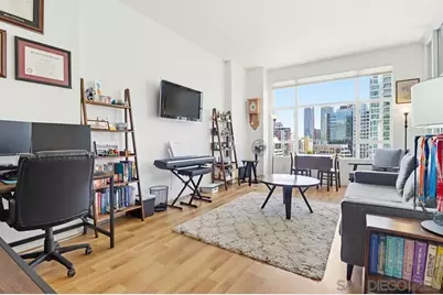  530 K St #1017, San Diego, CA 92101 - Photo 2