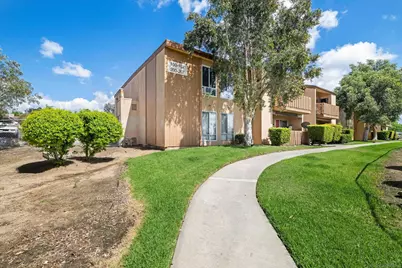  1051 Rock Springs #202, Escondido, CA 92026 - Photo 2