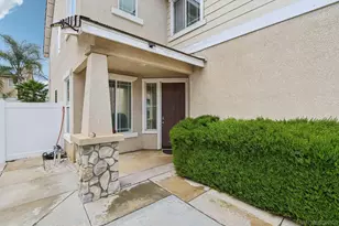 33677 Nandina Ln, Murrieta, CA 92563 - Photo 4