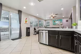 33677 Nandina Ln, Murrieta, CA 92563 - Photo 14