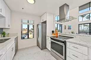 881 Thomas Ave, San Diego, CA 92109 - Photo 2