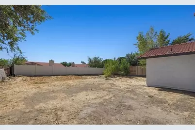  37130 Casa Verde Dr, Palmdale, CA 93550 - Photo 10