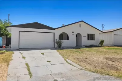  44048 Elm Ave, Lancaster, CA 93534 - Photo 2