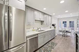 8870 Caminito Primavera, La Jolla, CA 92037 - Photo 10