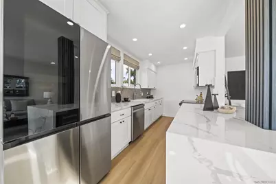  3920 Riviera Dr #A, San Diego, CA 92109 - Photo 8