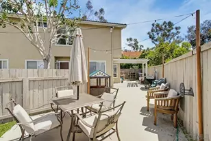 340 Ferrara, Vista, CA 92083 - Photo 36
