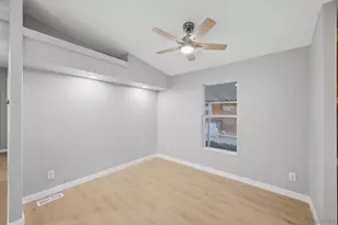 450 E Bradley, El Cajon, CA 92021 - Photo 22