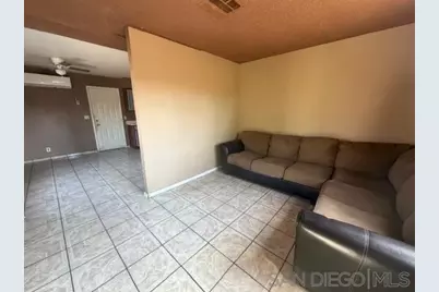  200 Lopez Ct, Calexico, CA 92231 - Photo 4
