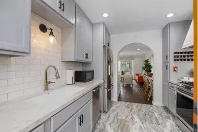  2449 Manchester Ave, Cardiff by the Sea, CA 92007 - Photo 12