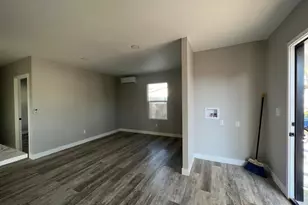 3050 K, San Diego, CA 92102 - Photo 4