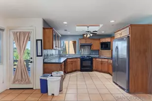 29737-39 Margale Ln, Vista, CA 92084 - Photo 20