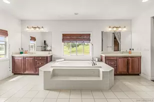 1077 Village Dr, Oceanside, CA 92057 - Photo 18