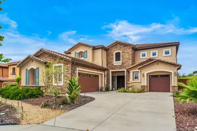  1077 Village Dr, Oceanside, CA 92057 - Photo 2