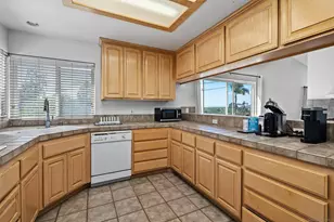 9350 Golondrina Dr, La Mesa, CA 91941 - Photo 14
