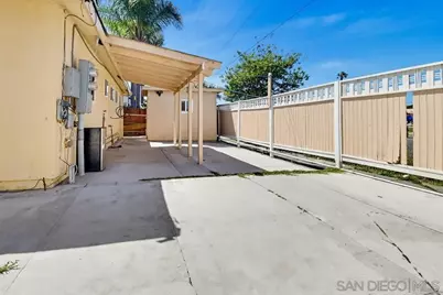  3095 L St, San Diego, CA 92102 - Photo 6