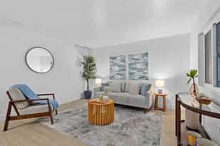 1030 Robinson Ave, San Diego, CA 92103 - Photo 2
