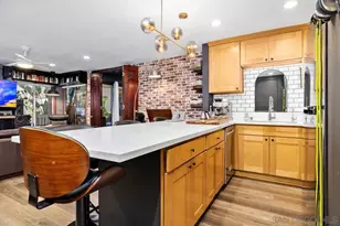 1775 Diamond, San Diego, CA 92109 - Photo 2