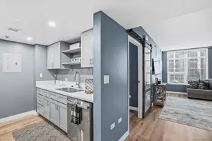 425 W Beech St, San Diego, CA 92101 - Photo 4