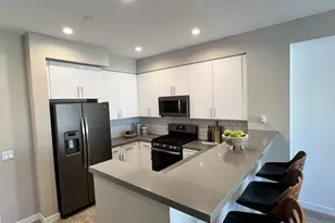 355 N Cleveland St, Oceanside, CA 92056 - Photo 4