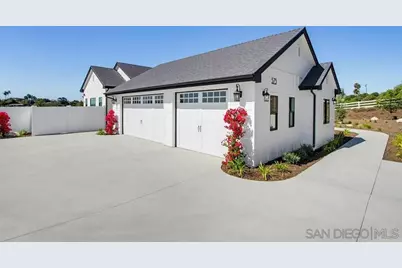  575 Twin Country Lane, Fallbrook, CA 92028 - Photo 6