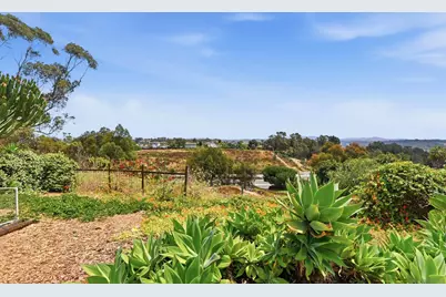  2275-77 Cameo Rd, Carlsbad, CA 92008 - Photo 42