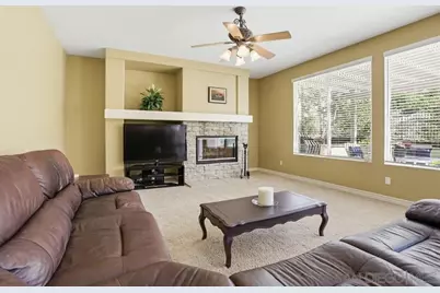  13673 Shoal Summit, San Diego, CA 92128 - Photo 4