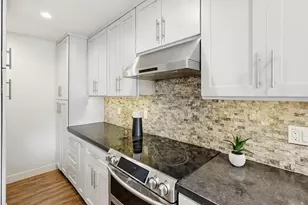 2264 Caminito Pajarito, San Diego, CA 92107 - Photo 8